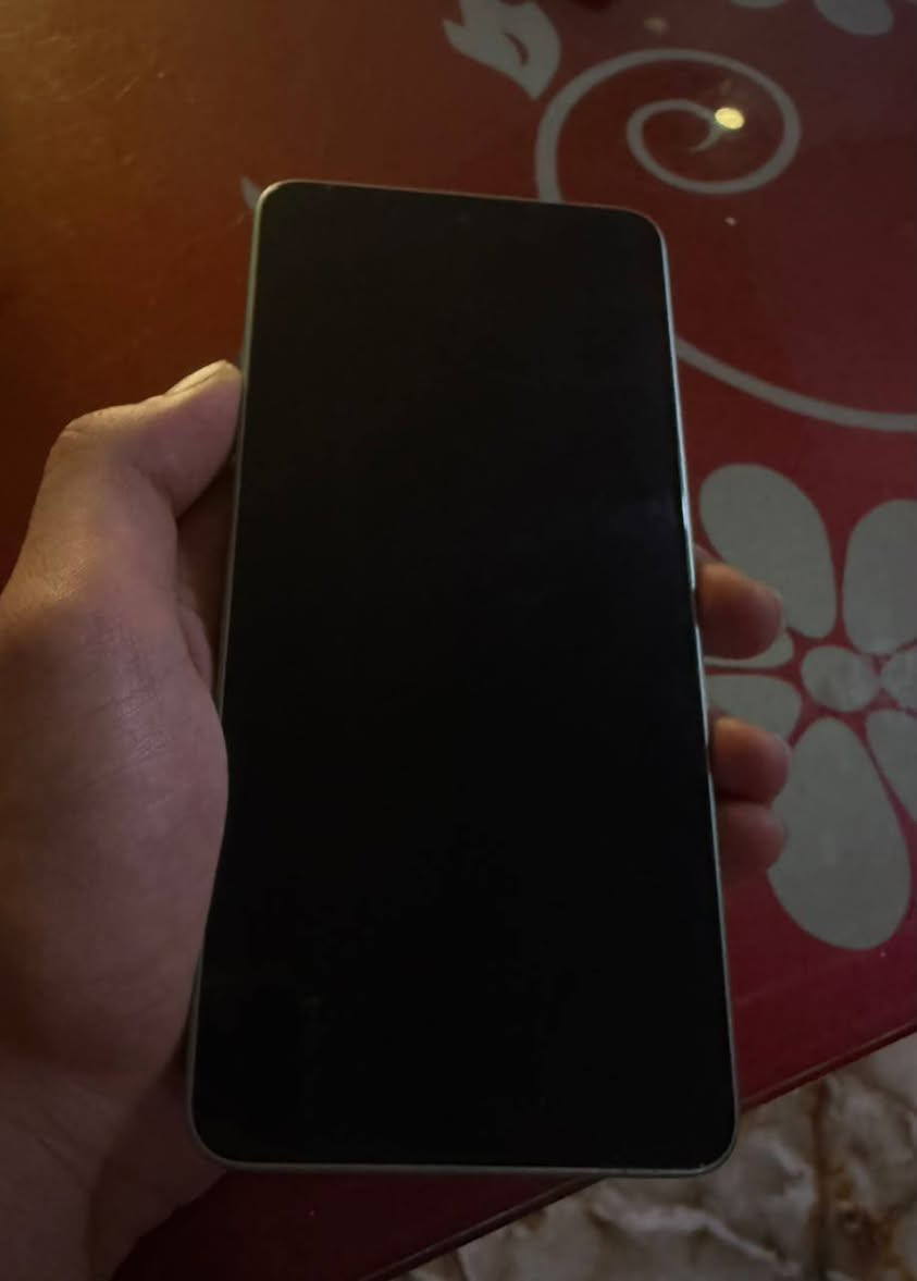 السلام عليكم
تلفون poco x7  pro 
ذاكرة ٢٥٦
نظيف جدا بين ضربة خفيفة بالشاشة ليجوة ما مأثرة بأي شيء بحيث حتى ما تبين مكاني بغداد السعر ٢٢٥ ألف
الملحقات : شاحنة و كرتونة 
متواجد وتساب ***********
