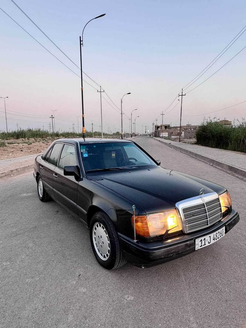 مرسيدس • ١٩٨٨ • مكينة ٣٠٠٠