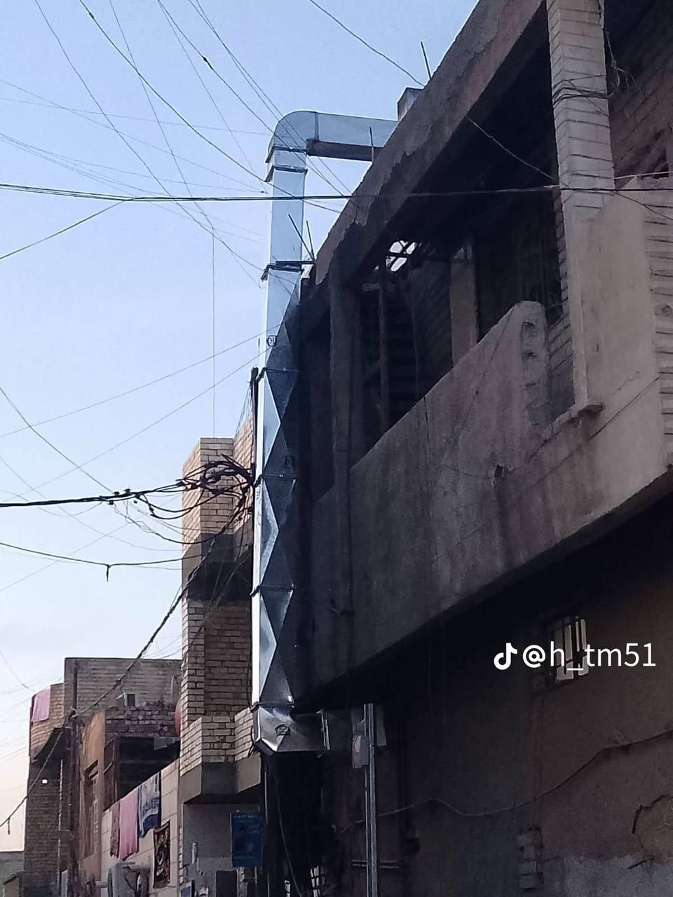 مستعدين لعمل جميع أنواع الدكتات وبوجاتولجميع الابنية(عمارات🏙️مولات🏭مطاعم🏬صالات🏢بيوت
***********
***********

نص مكتوب في الصور:
- @h_tm51
- @user6843758734795