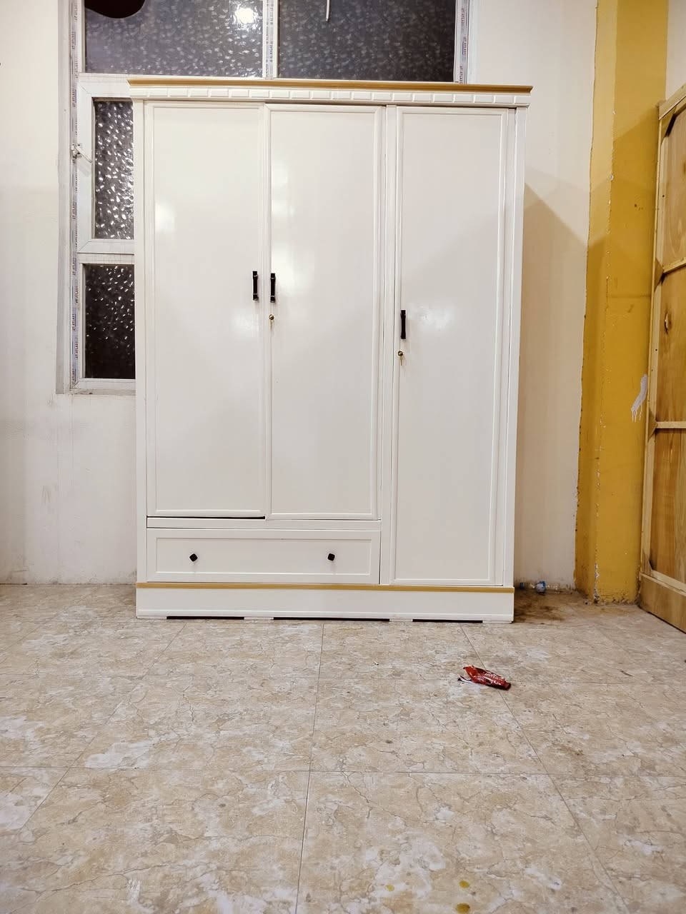 السلام عليكم غرفه مستخدمه عنوان واسط العزيزيه شارع التربيه موجود توصيل جميع المحافظات ***********
