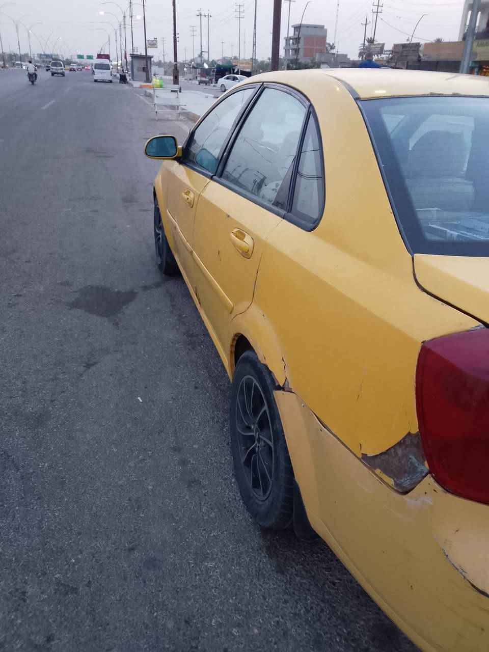 السلام عليكم
اوبترا موديل ٢٠٠٧ مكينه كير تبريد داخل خير من الله 
السياره يرادلها ترتيب بيها خياسات البنيد طار على قماره وكشر الصبغ مثل ماموضح بالصور والفيديو 
اني اخذتها هيج اشتغل بيها على باب الله على كد الحال والحمدلله كلشي اكو بلسوك وكلشي بسعره سياره بسعر السايبه وتعرف الفرق رجاء اخوان لي شراي يتصل 
ولا تكسر بحلال العالم كلشي بسعره اني عارضها ٤٣ بيها مجال للشراري والله يرزق الجميع اني ابيع هيج هاذا الحلال موجود مصفره هيئة وغرامة رقم جديد انكليزي سنويه جديده السياره بسمي  مكان السياره ديالى هبهب 
تبعد عن البواب الحسينيه ٢٥دقيقه
***********
