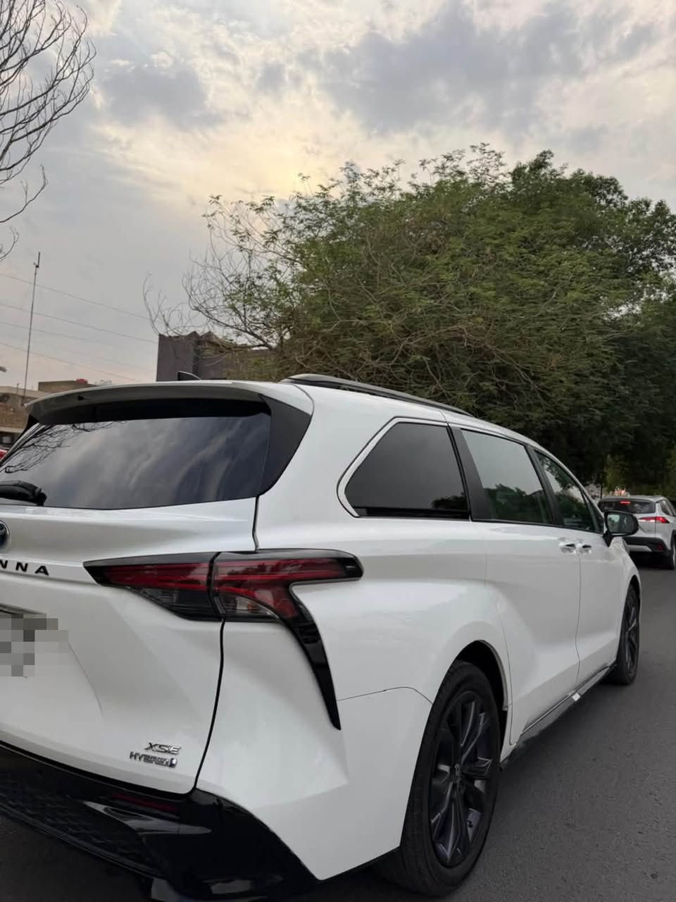 السلام عليكم
للبيع تيوتا سينا 2022 هايبر ✅
مكفوله كفاله عامه كلين ✅
Xse اعلى فئه ✅
ماشيه 20 km✅
عده كم ملاحضه رصعات خفيفه ‼️
سياره جداً نضيفه بدون صيغ ✅
رقم سياره بغداد تحويل ثاني يوم ✅
سياره فول مواصفات ✅
مقاعد Vip ✅
باقي مواصفات معروفه ✅
سعرها. 29$ دفترين وتسعين $ 
سياره بغداد حي الجامعه 📍
تواصل ***********📞
