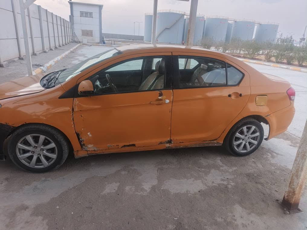 سياره جريت وول رقم احمر سنويه عضم عاج بيه مكينه مالت سيكي توني شاده باعدهي صفره المكينه لا تنقيص ولا تبخير مراوس عادي بيع
اسياره كوم حديد سكراب اكفله بس بلعشاير
راعيه ماندله اسعر 10وارقات *********** اتصال ناصرية, ذي قار

نص مكتوب في الصور:
- 0783090707