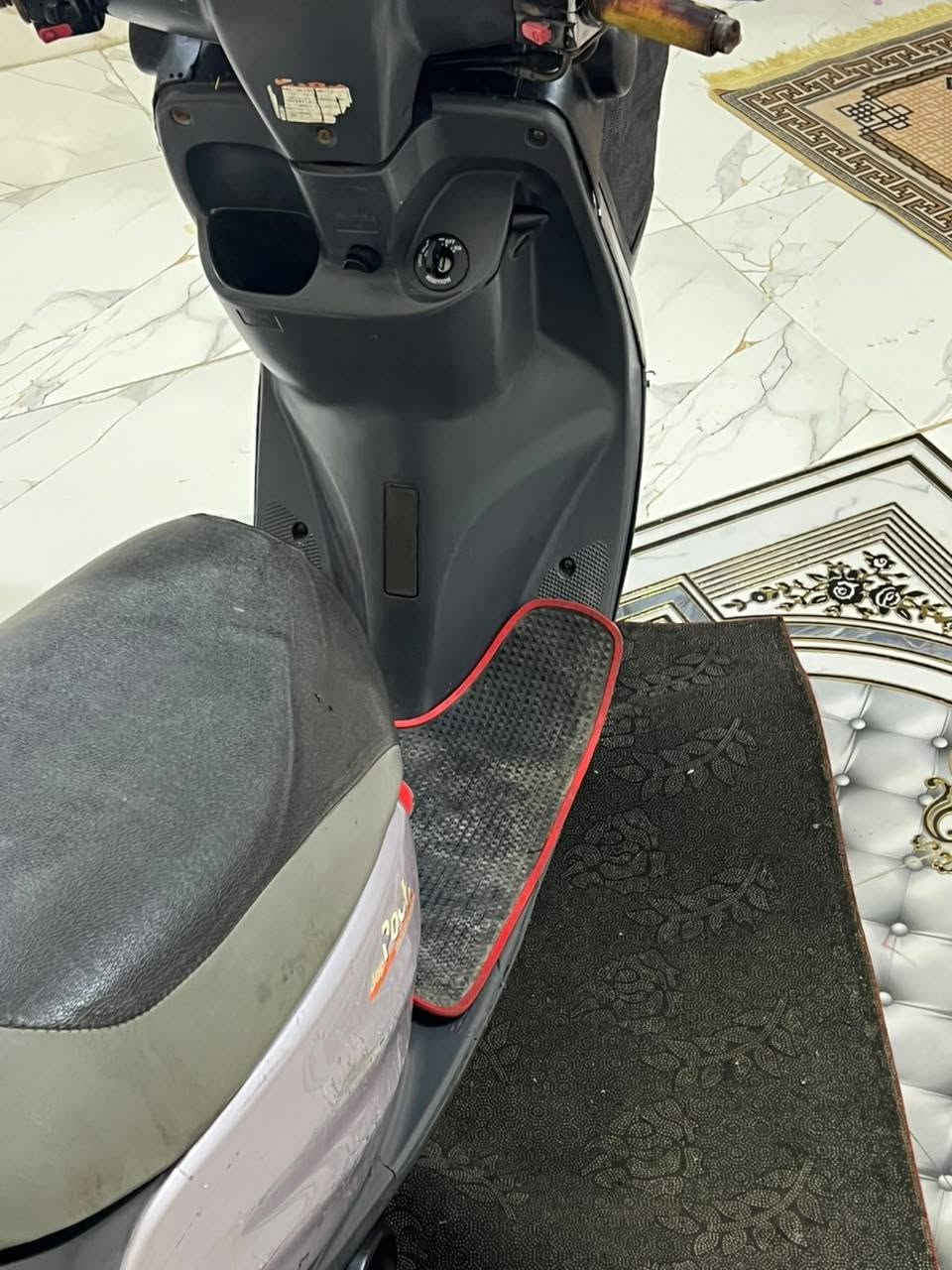 منغولي كاملة سلف هندر كهربايات كاملة شاصي مكفول شلعة ومشي فول ما مفتوحة سعر ٣٢٥
***********
