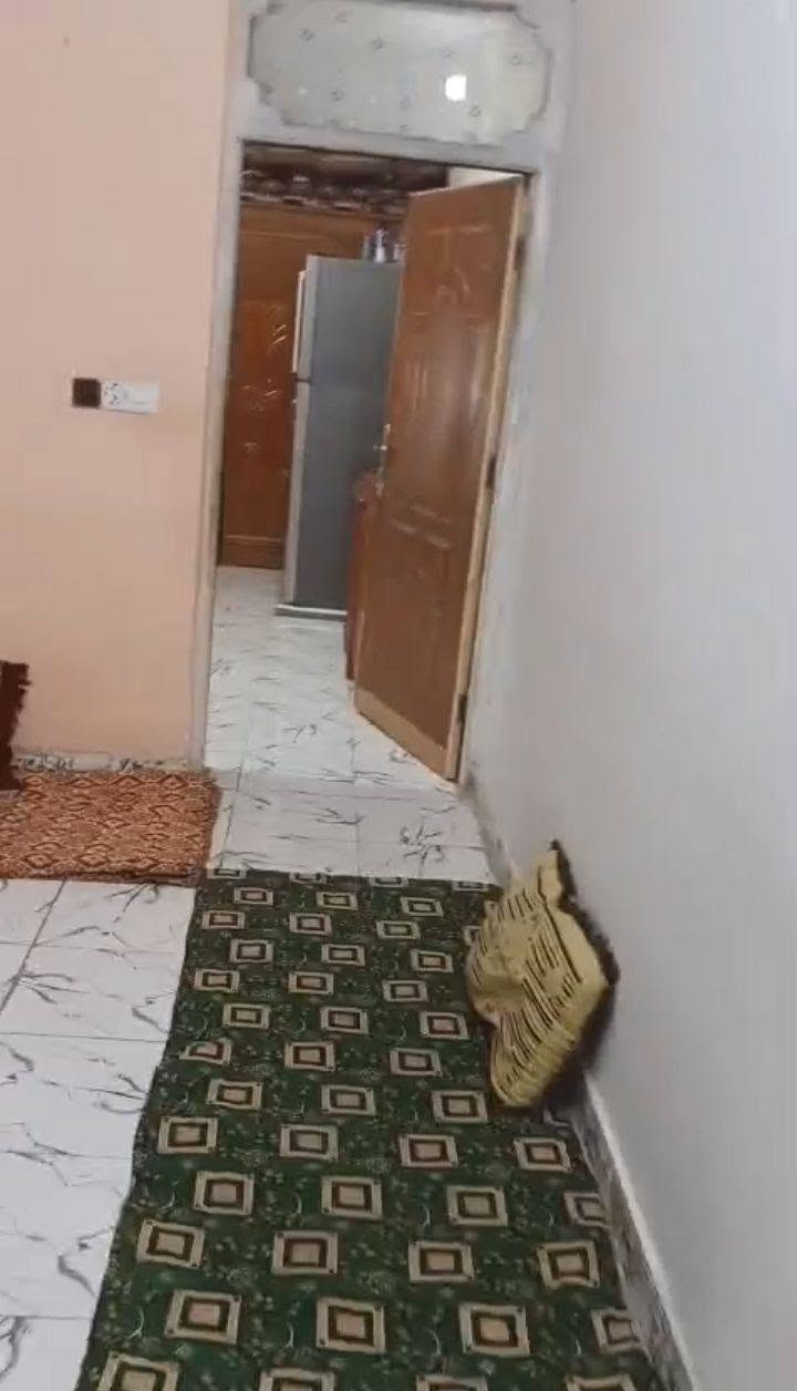 دار للبيع المساحه 100متر 
طابقين الطابق الاول جاهز من كلشي
الطابق الثاني عوزه فقط لبخ بورك
قريب ع مدرسه ابتدائيه 
العنوان شارع كربلاء نجف عمود 130 شارع الاكاديميه مال الشرطه يبعد عن شارع كربلاء 500متر
السعر 35وبي مجال 
بيع مستعجل
***********
