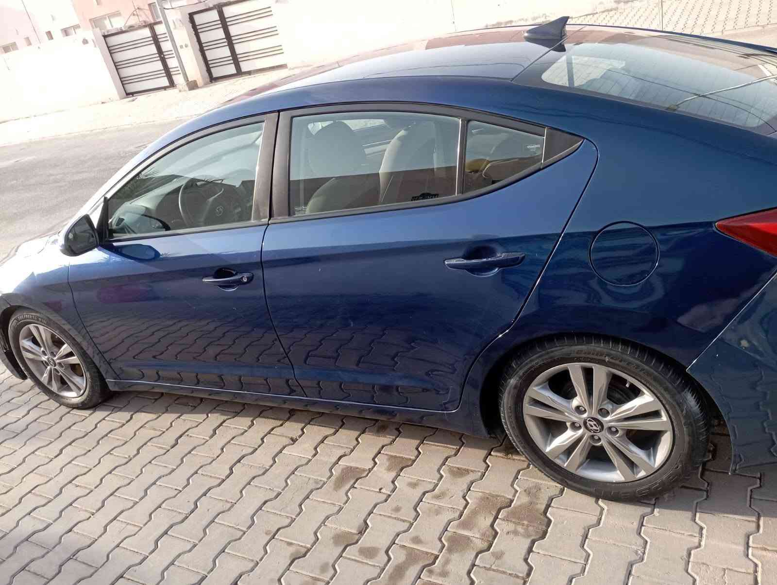 النترا للبيع موديل 17 وارد امريكي رقم اربيل.قديم.
السيارة بيها جاملغ خلفي مصبوغ وقبق صندوق مبدل والبنيد بي بارد .
تفاصيل اكثر اتصل على الرقم ***********
مكلف بالنشر.عباس أبو عباس ابو محمد 
السعر 105 $ بيها مجال و مستعجل عل البيع.
السياره جاهزه مابيها نقص.

نص مكتوب في الصور:
- حبيبي