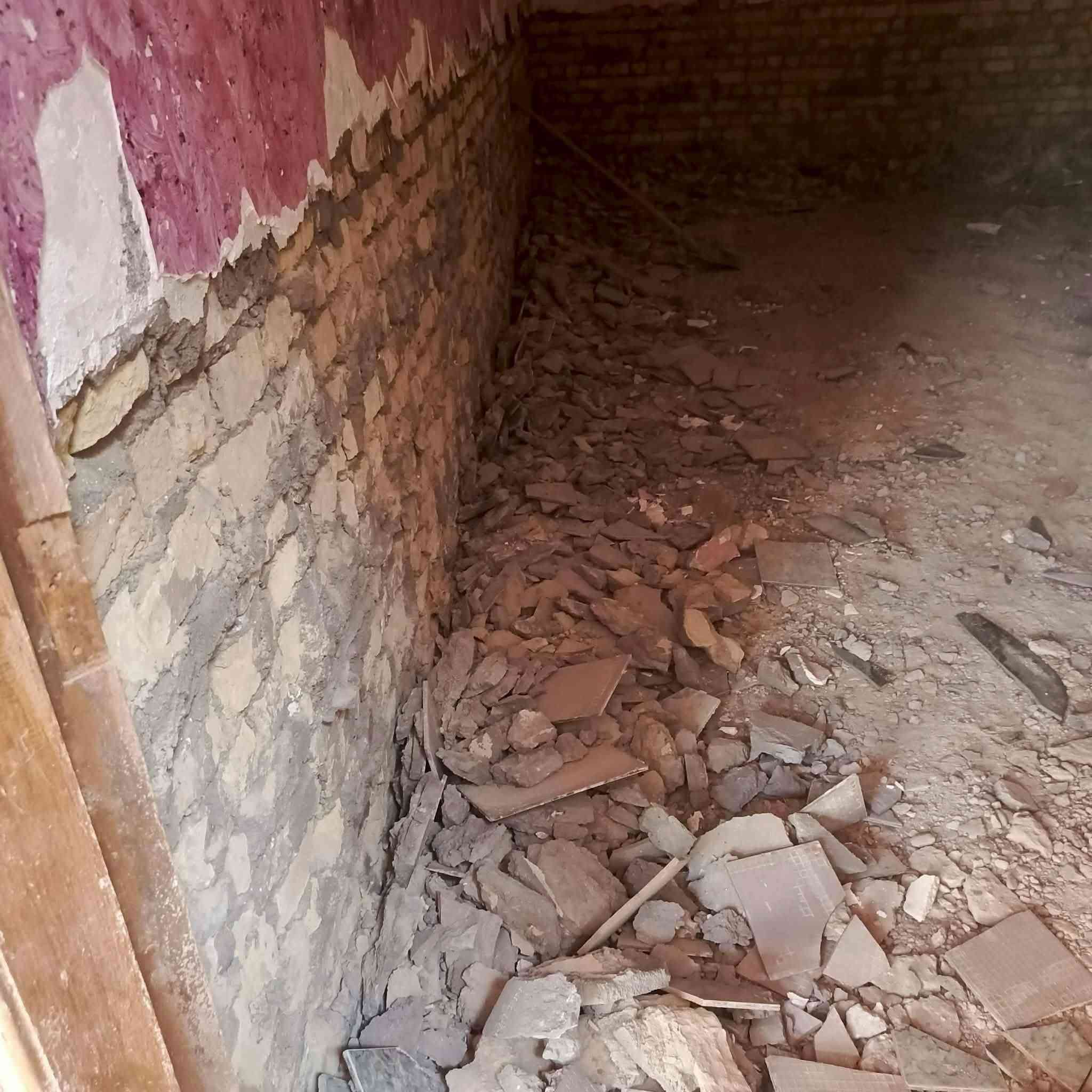 عامل متفرغ
حفر وربط الابي
تدخيل وتصعيد مواد الابناء 
حفر وبناء جفر تدخيل وفرش سبيس 
قلع ارضيات شتايكر كاشي صب 
رفع انقاذ اي شي نشتغل راسلني او اتصل واتساب مازنجر
***********
