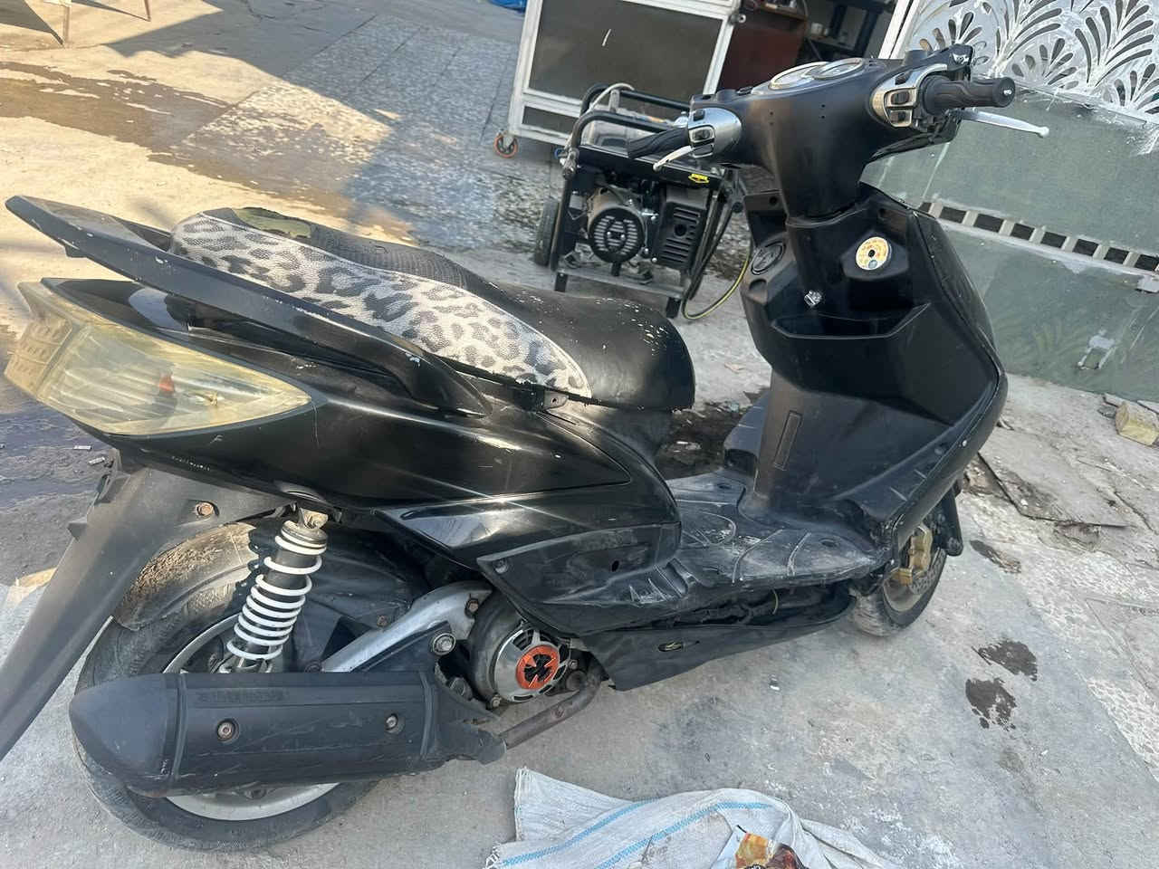 سلام عليكم فحل ياباني للبيع بيها نواقص الدشبول طافي ينرادلة فيشه وبيها تريشة وحده نقص وبيها صوت فايبرات اكلچ والباقي كله شغال الدراجه مال شغل ينرادلها شويا ادامه وبس عنواني الحسينية مال راشدية السعر ٣٧٥وبيها مجال التواصل فقط واتساب ***********
