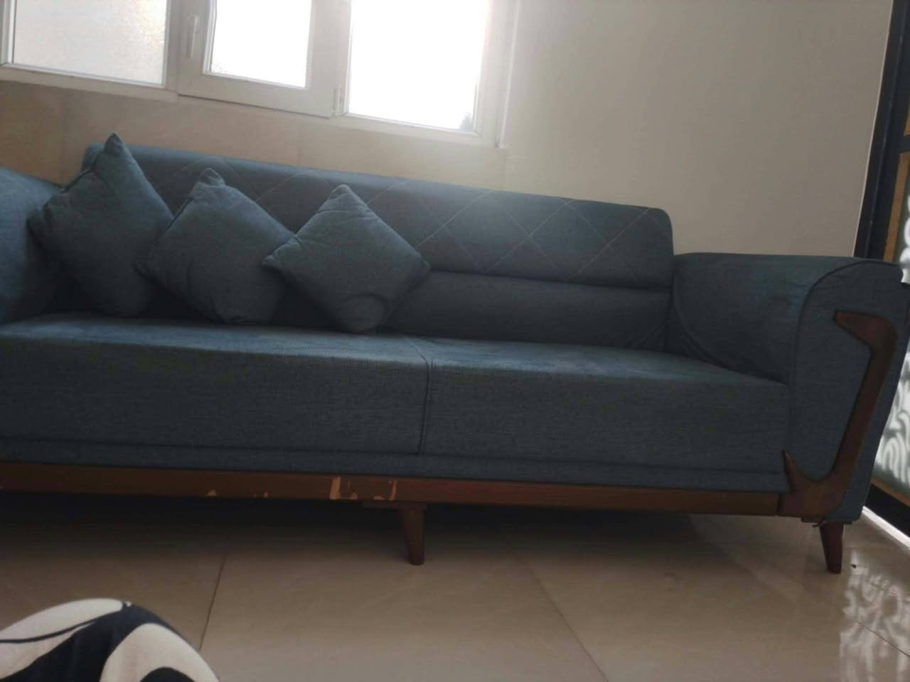 كنبة • صوفا • أثاث