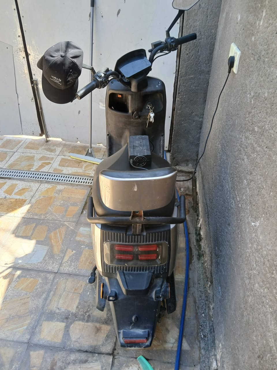 ٦٠٠ قفل  دراجه شحن  حي اور جامع الفردوس ***********
