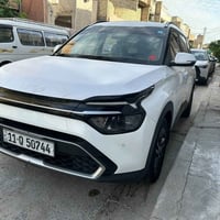 كيا كارينز • ٧ راكب • قطعة صبغ