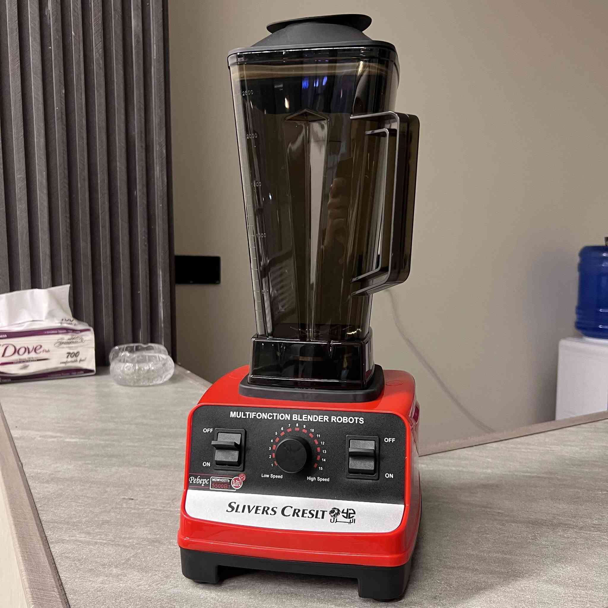 خلاط كهربائي جديد Slivers Creslt متعدد الوظائف موديل SC-1589 
خلاط كهربائي قوي ومتعدد الاستخدامات مصمم لأعمال الخلط والطحن اليومية بكفاءة عالية.

• محرك بقدرة 5500 واط مناسب للاستخدام المكثف

• سرعة دوران عالية تصل إلى 32000 دورة/الدقيقة

• تحكم بالسرعة

• شفرات تقطيع من الستانلس ستيل

• جرة كبيرة من البولي كربونيت بسعة 2500 مل

• نظام حماية من زيادة التيار وارتفاع الحرارة

• القدرة الكهربائية: 5500W

• السرعة: 32000 RPM

• سعة الجرة المقننة: 2.5 لتر

• الجهد الكهربائي: 220V ~ 50Hz

للتواصل *********** واتساب فقط
