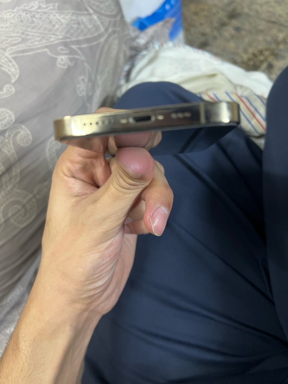 ايفون ١٢ برو الجهاز ماستر ما مفتوح بطاريه خدمه ٧٦ بلادي كلشي ما مبدل بي ١٢٨ ذاكرته سعرها ٣٥٠ الف قفل