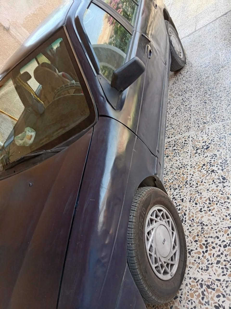 السلام عليكم كيا سيفيا موديل 95 حبل محرك وكير جدد وتخم تاير جديد ومصبوغة للجمالية وداخلها نظيف وكهربائياتها شغالة السعر 17  السيارة متصرفةعليها دينار ***********
