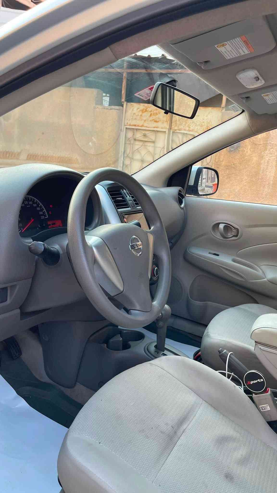 السلام عليكم للبيع نيسان سني لون سلفر هندي بليته زركه موديل 2023 رقم أربيل سنويه لغايه 2030 سياره كفاله عامه ضربه وصبغ وتبديل وفتح وبارد مكينه وكير كارتون تبريد ثلج حداديه جديده سياره جديده بمعنه الكلمه ماشيه 58 الف كيلو السعر 105 وبيها مجال قليل هذا رقمي *********** مكاني البصره
