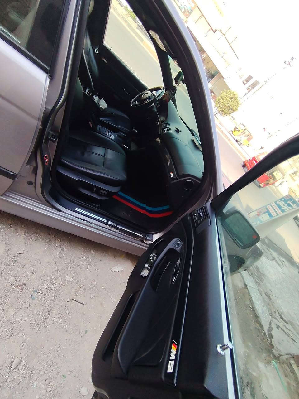 بي ام دبليو ٥٢٨ • وارد ألماني • رقم دهوك
