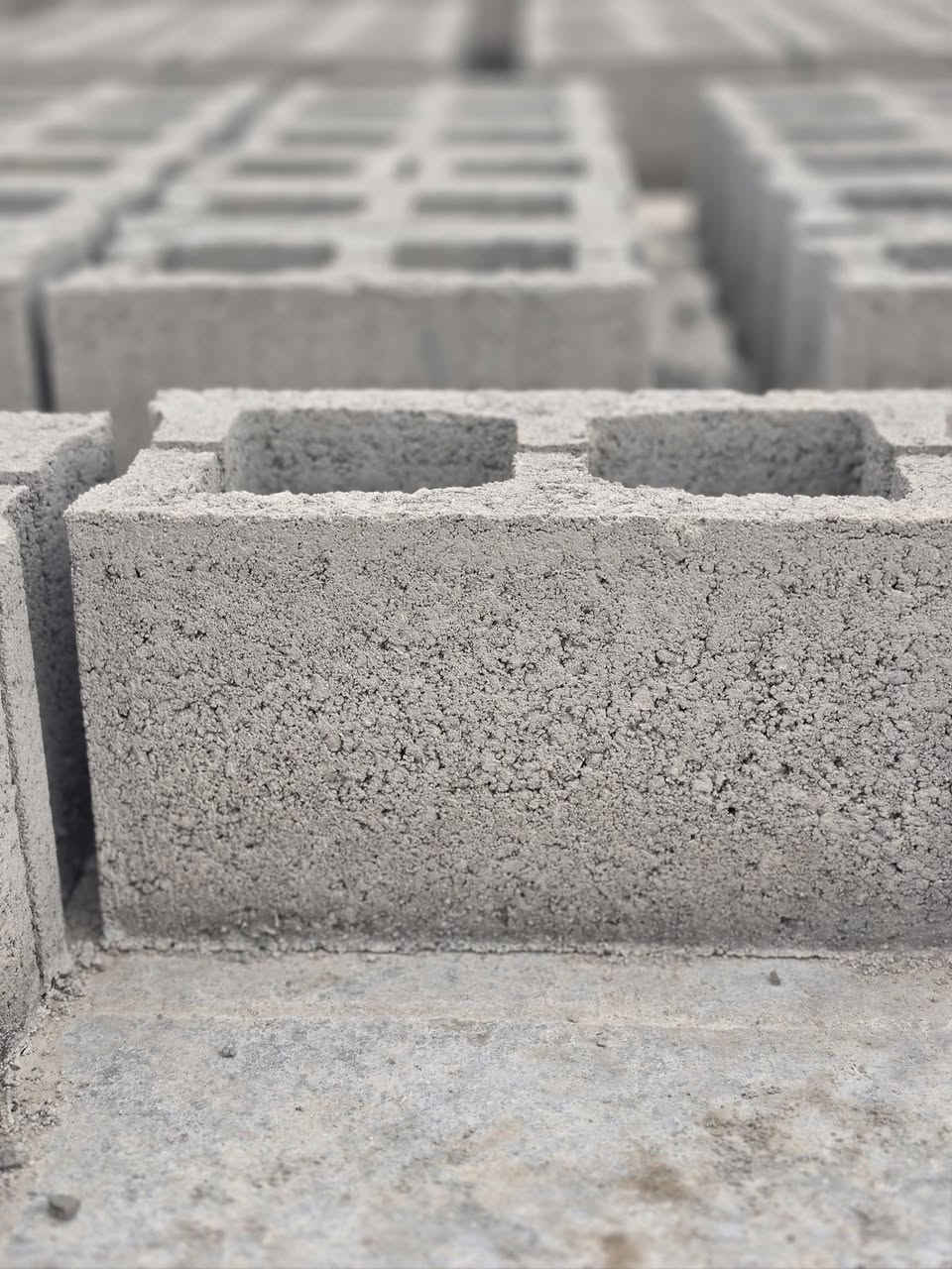 بلوك كهربائي • صلابة عالية • توصيل للموقع
