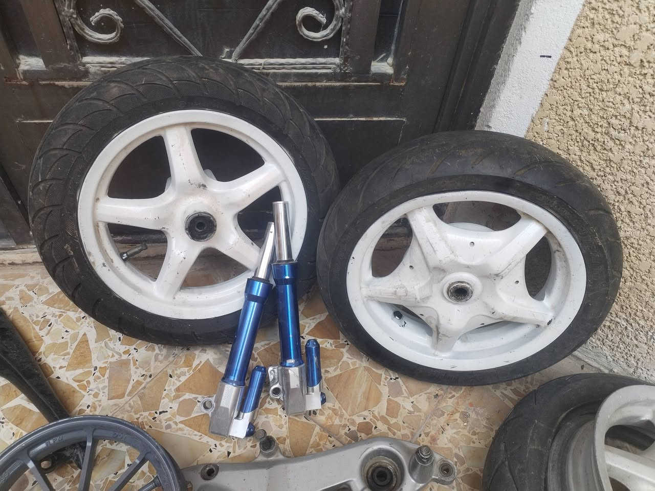 سلام عليكم غراض البيع كلمن وسعره تصال ستفسار *********** مكان كربلاء
