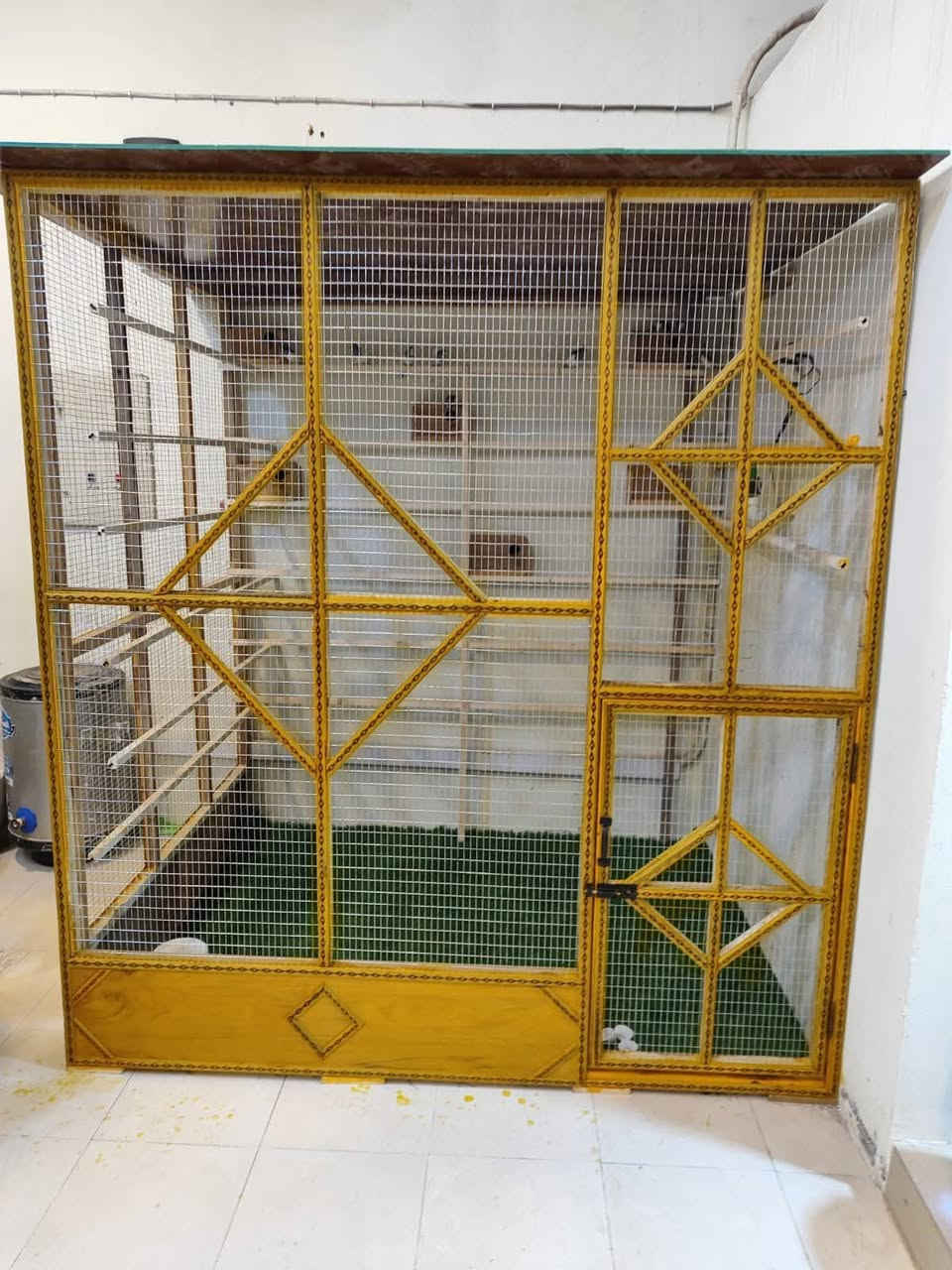 كافه الاقفاص والحاضنات والخانات والواجهيات الي ممكن تحتاجوهه بتربيه الطيور والدجاج 
كلشي حسب الطلب والقياسات الي انتو تحبوهه والتصاميم الي تحبوهه شغل مرتب ومضبوط ومتانه عاليه وسعر جدا مناسب 
راسونه وتساب ودللو 

***********‏
