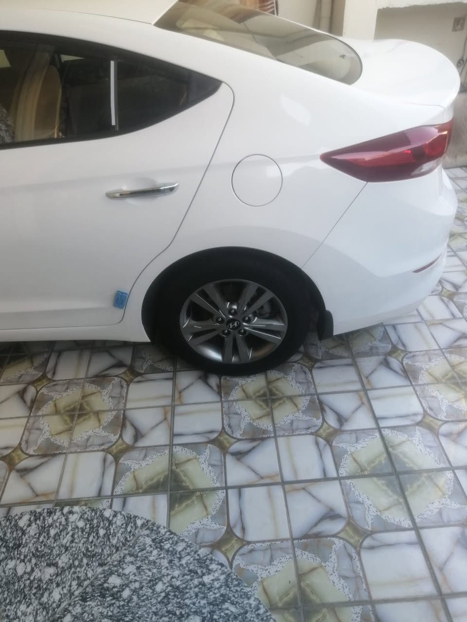 سلام عليكم النتره١٨ خليجي جديده ماشيه٦٧ ابيض رقم ديالى بعقوبه بسمي مواصفات فول عده البصمه مكينه ٢٠٠٠ دوش سعر145 ***********
