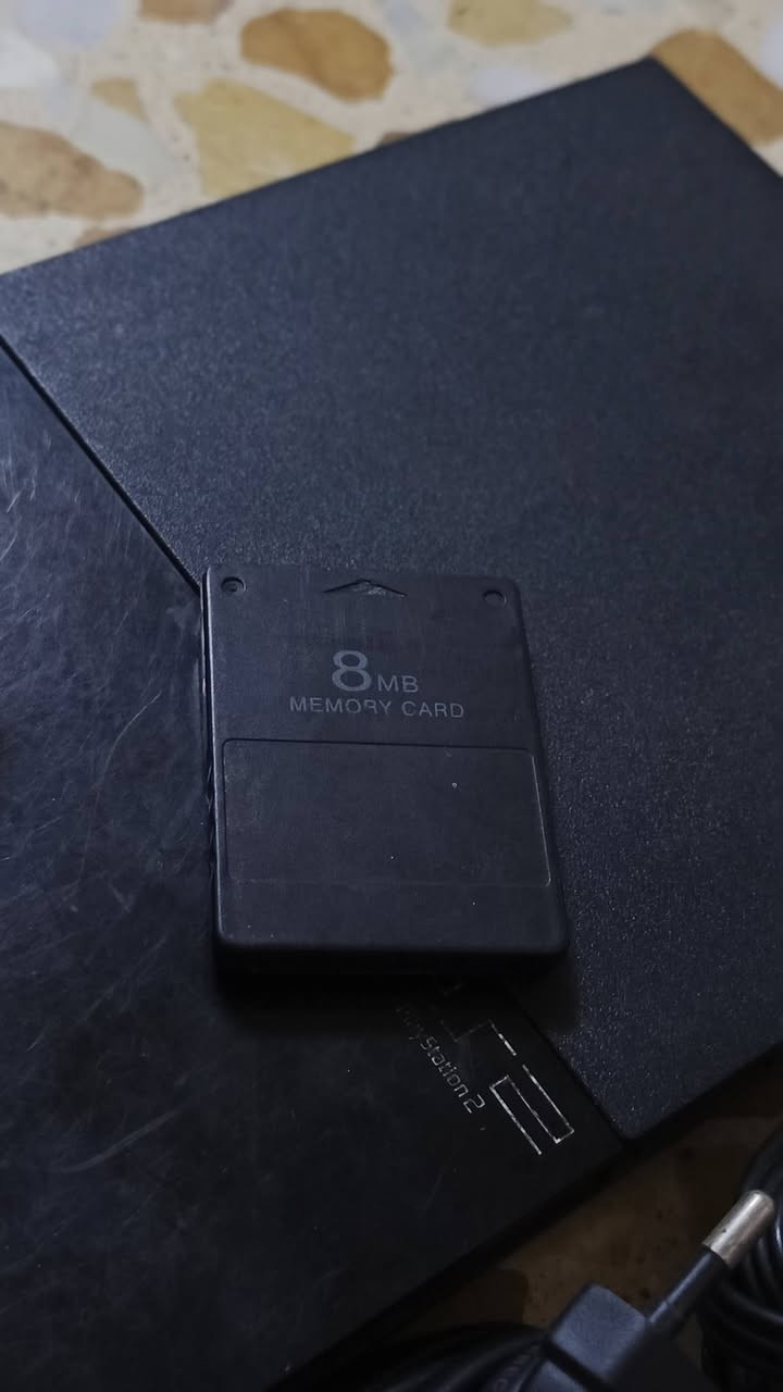 بلايستيشن 2 • ٢ يد تحكم • USB ١٦GB ألعاب