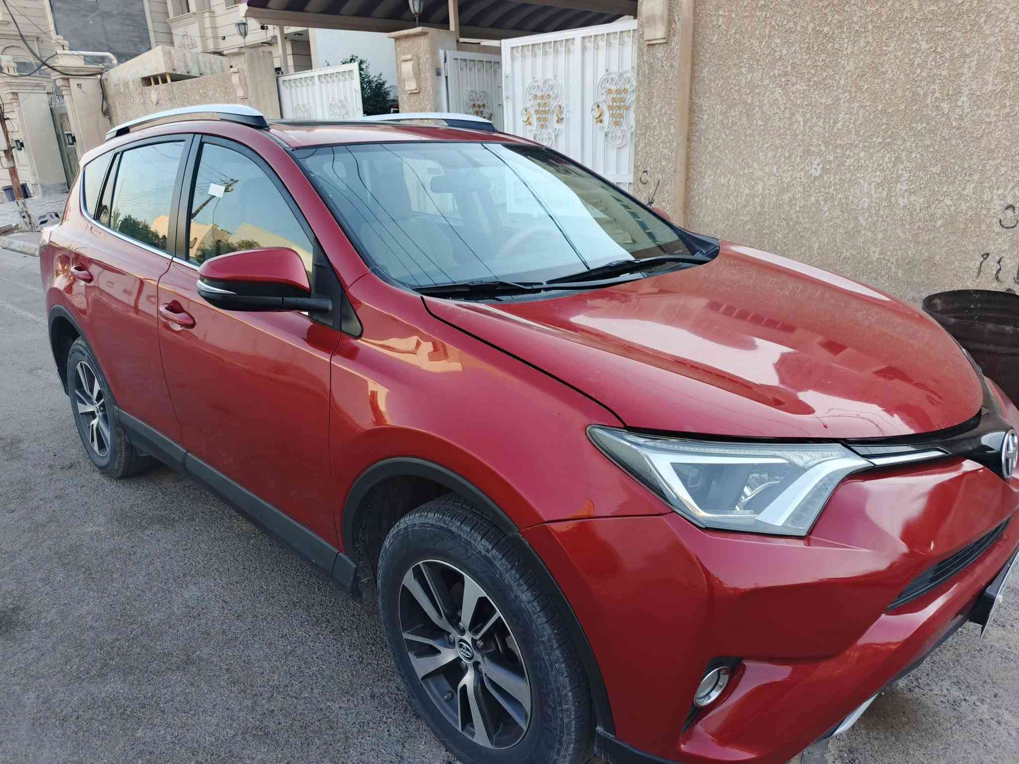 راف فور موديل ٢٠١٦ فول مواصفات عدا البصمه جنطه شفط فتحه كلين ضررها بس دعاميه وبيها بارد بلباب السونار مع الصور رقم اربيل جديد تحويل مباشر سياره جاهزه تخم تاير تبريد ثلج السعر ١٤٣ وبيها مجال *********** و ***********
