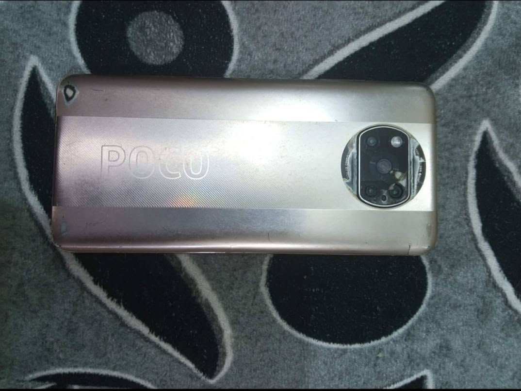 بيع هواتف Poco X3 في بغداد العطل فقط البورد سعر 60 الف وبي مجال رقمي واتساب ***********
