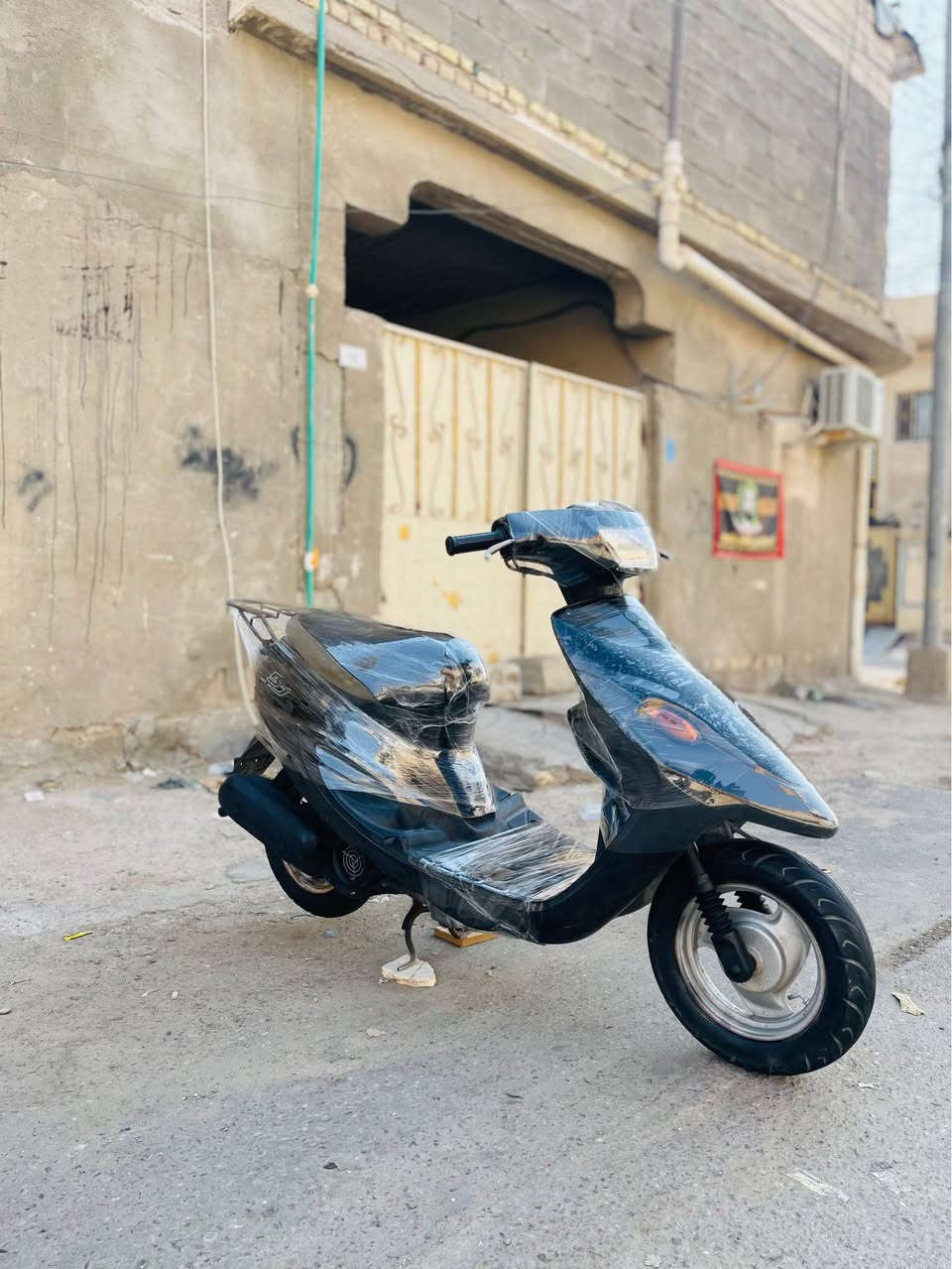 اقره الوصف عدل اخويي ومابيها مجال
دراجة تسعة جديدة ، مال رمبة ، شوفت عينك جيس الدراجة كلش نضيفة كلهة كفالة من لمكينة ما مفتوحة بعدهة كلهة بلاد كفرات  ومكينة ناعمة خرسة عبالك شحن  مشيهة يخبل شلعتهة كلش حلوة دبلاتهة كلش حلوات بريكات ورة  ويلات كلش نضيفة  تايرات جدد قفال ستيرن قفال صندوك كاملة كهربائيات كلهة كاملة لايت امامي خلفي  اشاير كلشيي شغال سعرهة 325قفلهة ما بيهة مجال دوم مكاني البصره التحسينيه رقمي *********** البصرة, العراق
