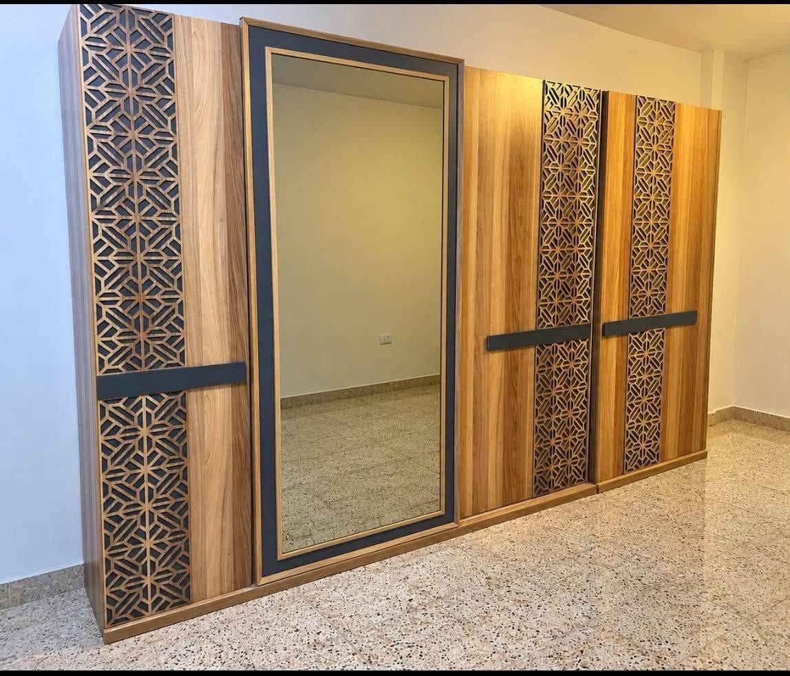 غرفه تركيه ٥قطع خشب تكمة أصلي مخزن بسرير كنتور عرض ٣ أمتار وارتفاع ٢٢٠ وعمق ٥٥ السعر٦٠٠
غساله سامسونك اصلي صناعة تايلند حجم ١٢ كيلو ب٢٥٠ بدون ضرر
ميز بلازمه تركي ثقيل السعر ٥٠  مكان اعظميه سبع ابكار
