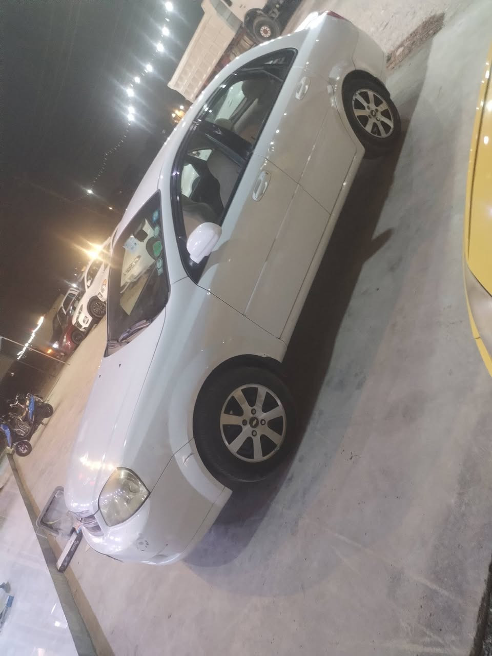 البيع اوبترء موديل 11 مكينه 1600 مكينه وكير مكفولات مع حداديه جديده بيهه باب تبديل بدون دواخل و ربع جاملغ  الباب مل شركه نفس الون  تبريد شغل مع شاشه وكامره السعر 66 العنوان بغداد تقاطع النهروان ***********
