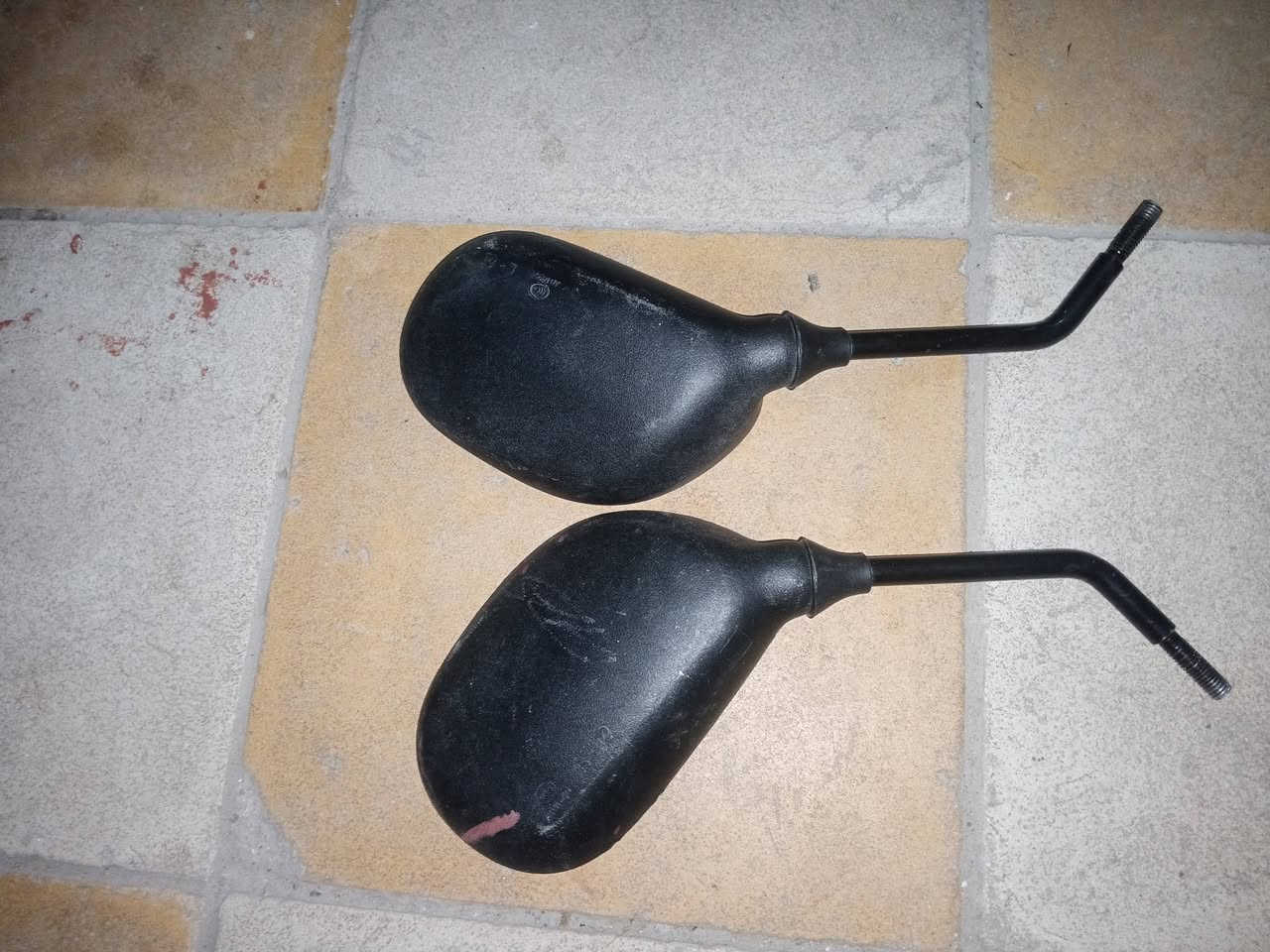 سلام عليكم غراض للبيع سبايدر جي فور وكفرات تبريد مكينه كاملات واصليات وشوته اصليه وعقل في تو مكينه 150 بوليسي ومرايات 3 زواج واحد من عدهن مال جي فور بلاد شراي تصال اومراسله مكان ناصريه صالحيه تريدهن شيله وحده مفرد كلمن وسعره ***********
