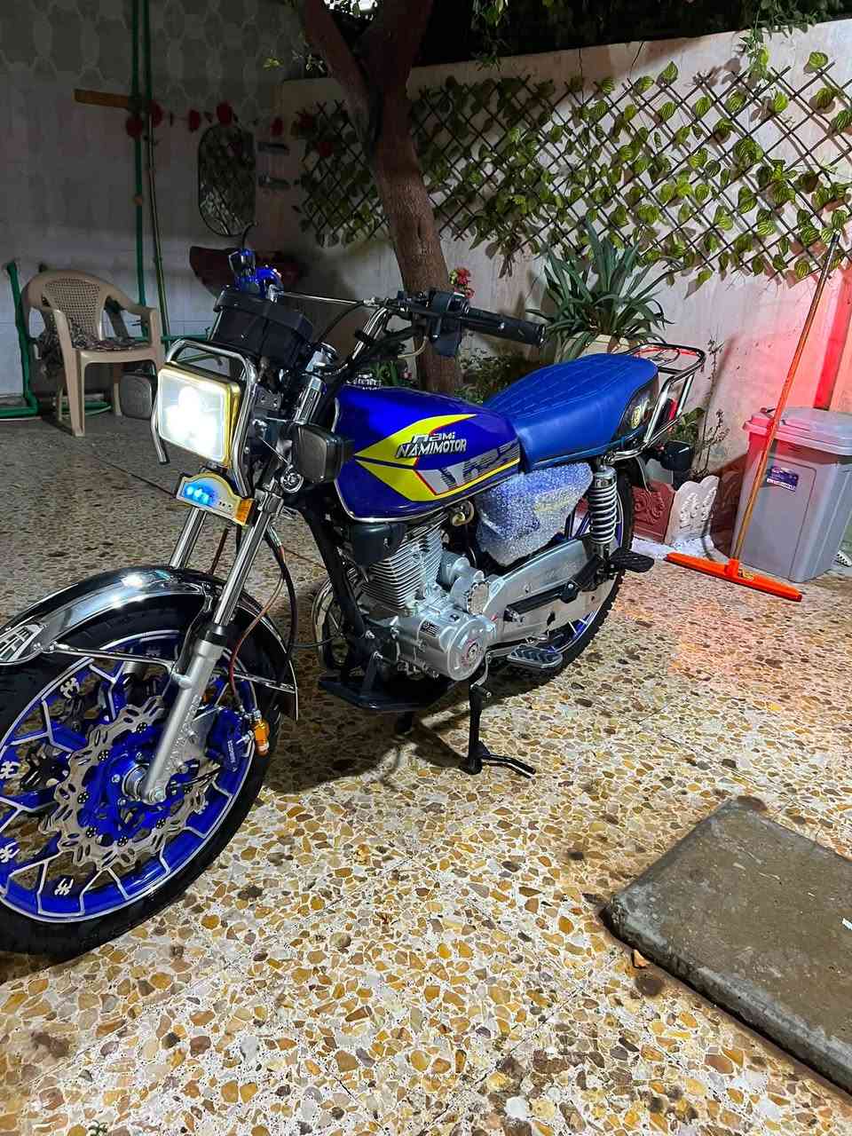 يوجد موطور ايراني موديل 25
محرك 200
السعر850
موطور جديد سوجات 3
بي فقط ورقه وحده
مكاني الرمادي تاميم 8اشباط 
 ***********
