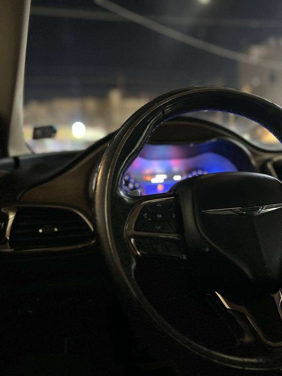 سلام عليكم للبيع كرايسلر c200 فول عدى السلايد رقم بغداد انكليزي محرك ٣٦٠٠ كراسي كهرباء السعر ١١٠ ورقه  للإستفسار الاتصال على الرقم(***********) بغداد حي الإعلام بغداد, العراق
