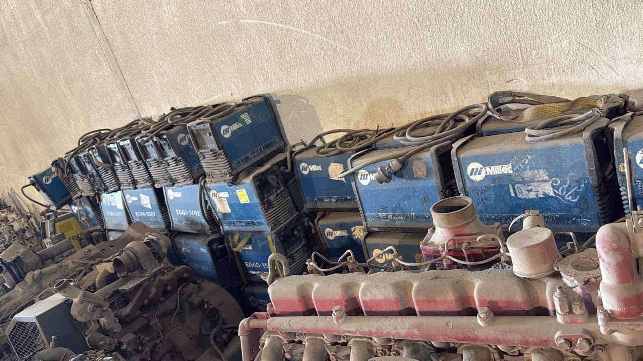 يوجد عدد من مكائن اللحام عاطل اعطالهن غير  معلومه انطيهن كلهن شلع بسعر مناسب جدا  للاستسفار ***********
