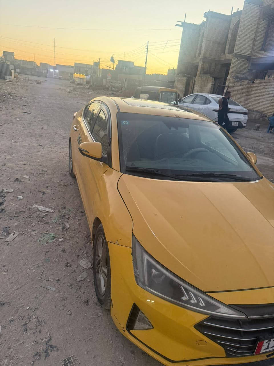 الانتره موديل 2020 وارد امريكي بسمي
 فول لمتد فتحه بصمه كامله كير محرك الفين  
خير من الله سياره مرفق صور الحادث السعر 120 وبيها مجال 
اتصل ***********
