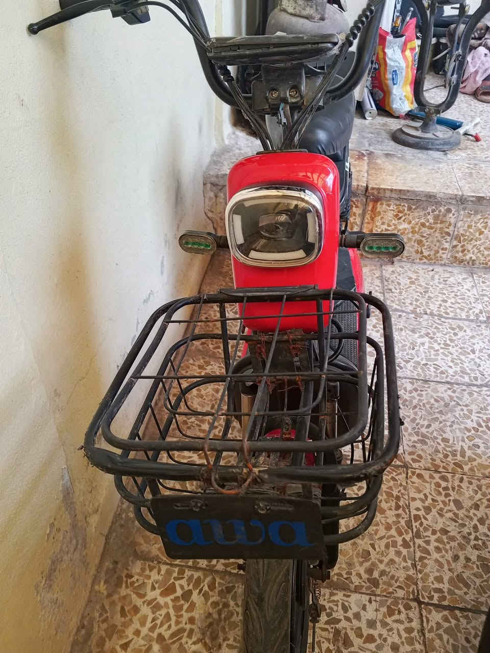 السلام عليكم ماطور شحن حجم 14 للبيع نضيف واغراصو كامله معرف عنو اي شي ابيعو فحم السعر 100 وبي مجال للاستفار الاتصال على الرقم ***********
