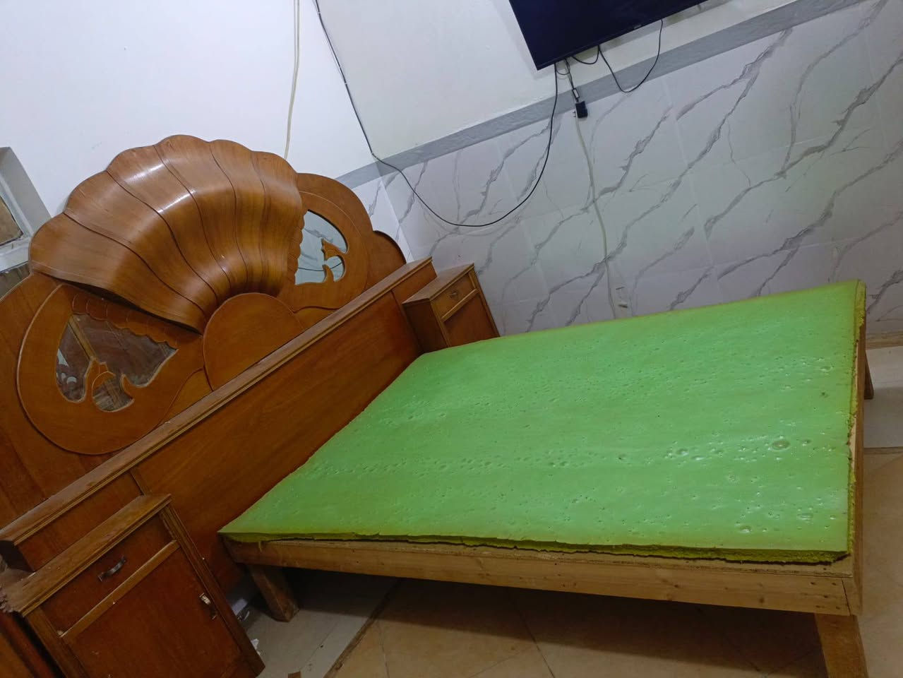 للبيع غرفه نوم عراقيه جديده ورخيصه وبسعر مناسب ***********
