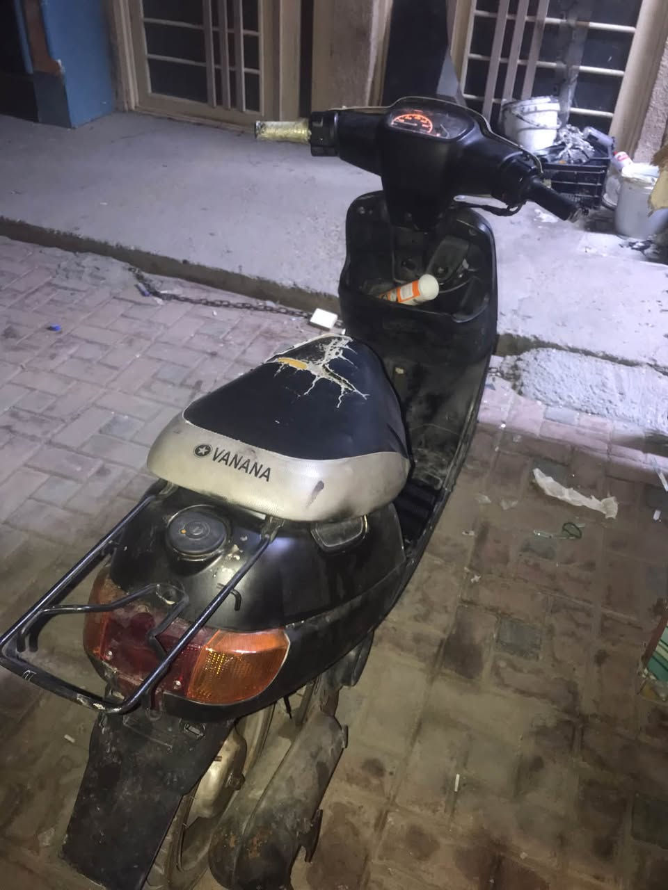 ملاحضة/ مراوس اربعة كير  دراجة بطة موديل 2003 محرك ابد ما مفتوح  بدون ما ادير دهن وية البانزين موجودة الدبة دراجة تخبل سعر ٤٥٠ وبيها مجال  او مراوس باربعة كير كاملة مو زرنكية  كربلاء حي الامام علي  استفسار واتساب ***********
