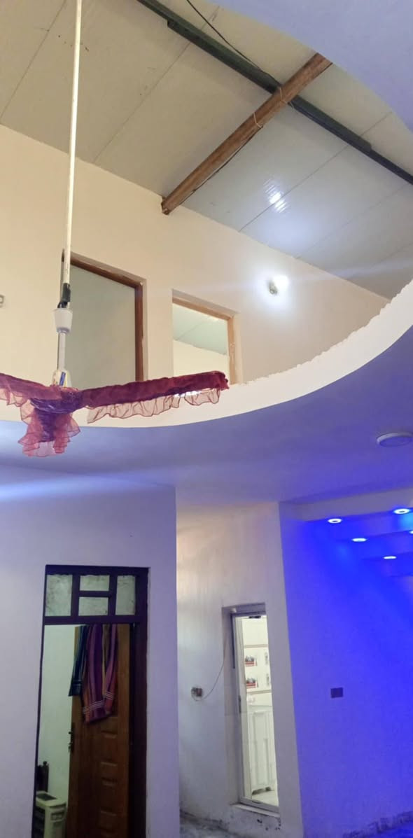 بيت اللبيع مساحه ٢٠٠ طابو
لاستفسار ***********
