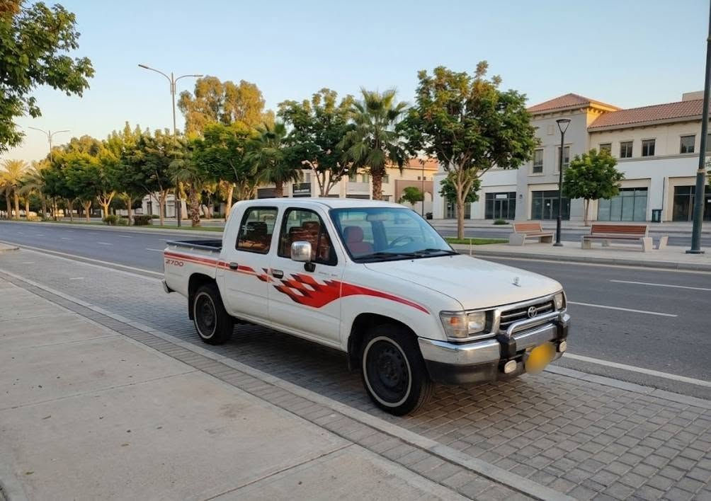 السلام عليكم
مكلف بالنشر 📢
تويوتا
TOYOTA
1998
GLX
فول مواصفات
داخل احمر
دبل چكمچة
حامل اكواب
مسجل شاشة 
جام خلفي سلايت 
طخم امامي جديد 
دبلات امامي وخلفي جديد 
طخم اطارات جديد 
على وضع الشركة
تحويل شرط
رقم مميز صلاح الدين (صدامي)
سنوية منتهية 
السعر  (115.$) وبيها مجال 
التواصل ع الواتس أب ***********
