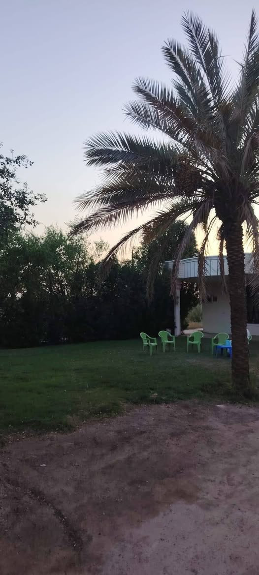 🏡 للبيع دارين سكنيتين خلف جامعة بابل
متوفر دارين للبيع، ويمكن بيع دار واحدة أو الدارين معًا حسب الرغبة.

📐 المساحة الكلية: 3000 متر مربع
💧 ماء إسالة
⚡ كهرباء وطنية
🔌 خط مولدة
📄 طابو زراعي – سند 25
🔄 تحويل مباشر
📑 فاتح بيان

📍 الموقع: خلف جامعة بابل – ناحية إبراهيم الخليل (ع)

للاستفسار والتواصل: 📞 ***********
📞 ***********

للجادين فقط، اتصال أو مراسلة الصفحة.
