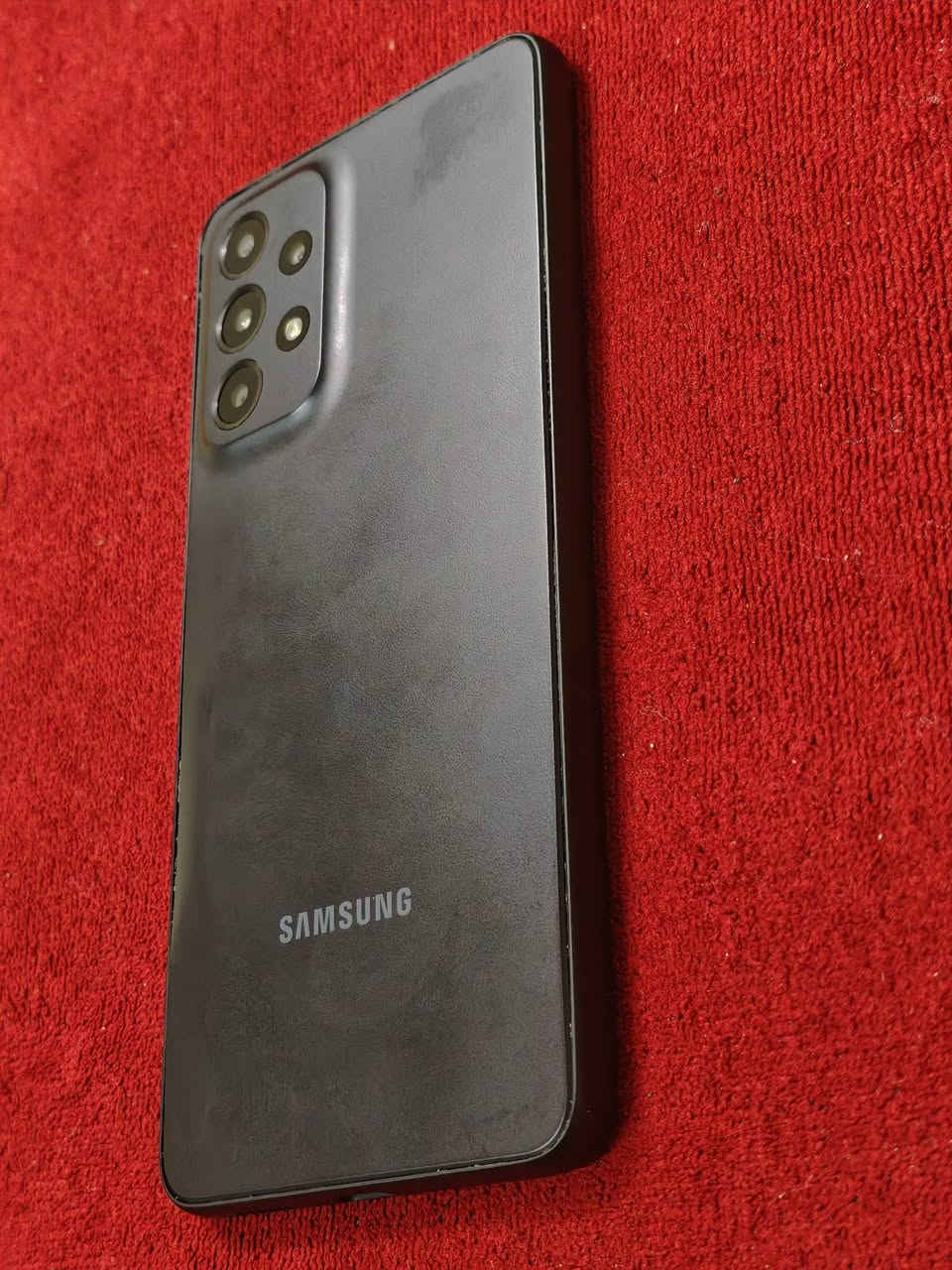 موبايل للبيع جهازسامسونك(Samsung Galaxy A33 5G)
موصفات 👇
..........................................................................................................................................................................
 
1_ذكره 128 كيكه 
2_رام 12
3_بطاريه 6000
4_واط 64
5_فريم 60ببجي قوي  
6_معالج سناب دراكون اقو معالج 
7_شاشه 120هيرتز 
8_صور خرافي 4k
 .........................................................................................................................................................................
الجهازمابي اي عيب نضيف شرط كلا بلادي السعر(180)او بي مجال تواصل (***********)وتساب +خاص +اتصال 📞
