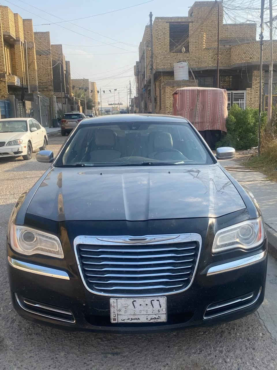 السلام عليكم
اوباما2012 السياره بدون ضربه فقط طخات بسيطه 
المواصفات فول عدا الفتحه
دواخل بيجي 
السعر 150ورقه وبيها مجال
للتواصل ***********
