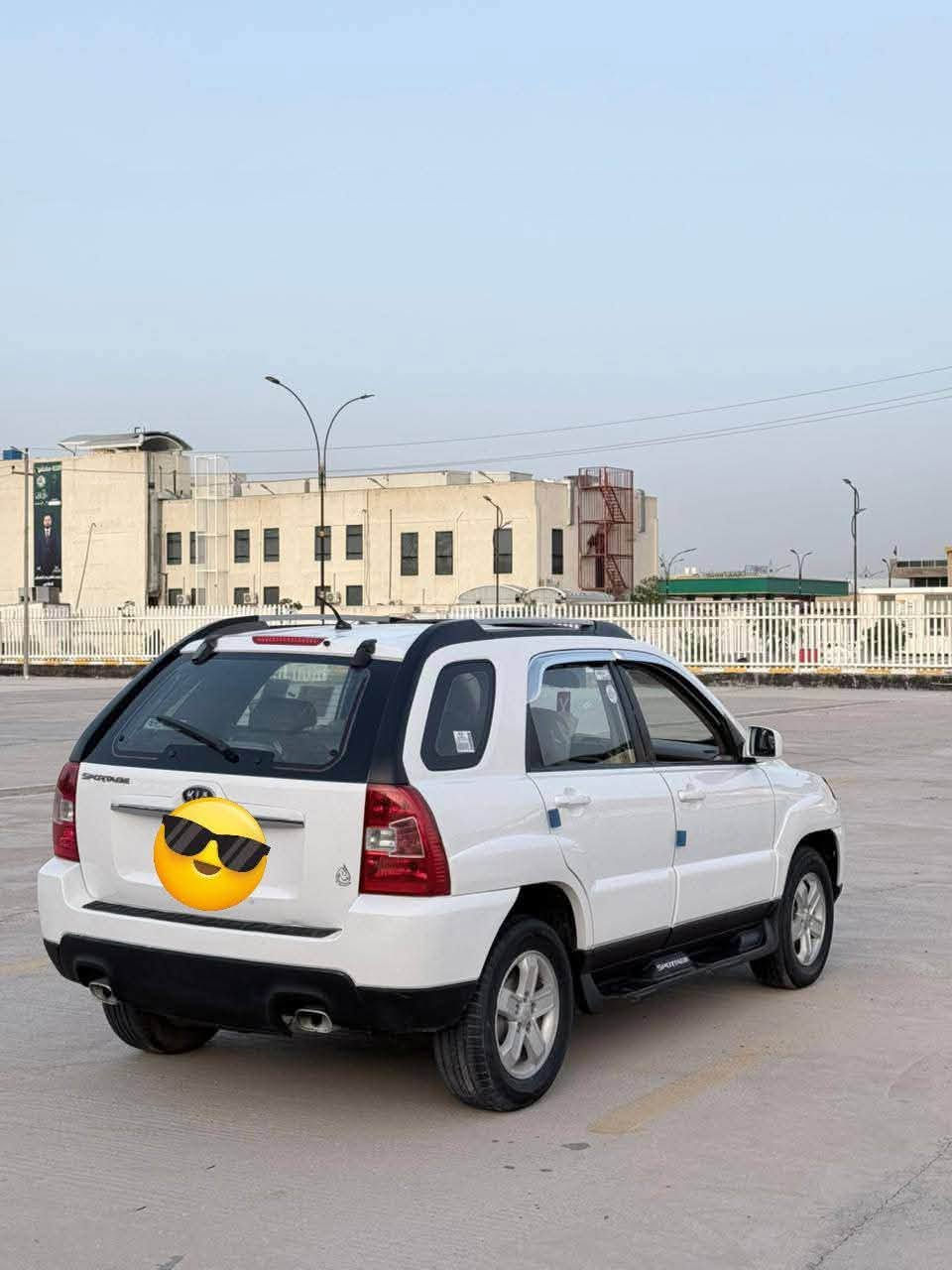 للبيع كياسبورتج 2010 مرقم بصره دولي حره تحويل خليجي كفاله عامه ماعده الهلال الخلفي رش تجميل مواصفات السياره فتحه ويل كب كروم دواخل بيجي حواجب عل لايت شاشه كبيره كامره دوار مكان السيارة ناصريه السعر 110 وبيهة مجال ***********
