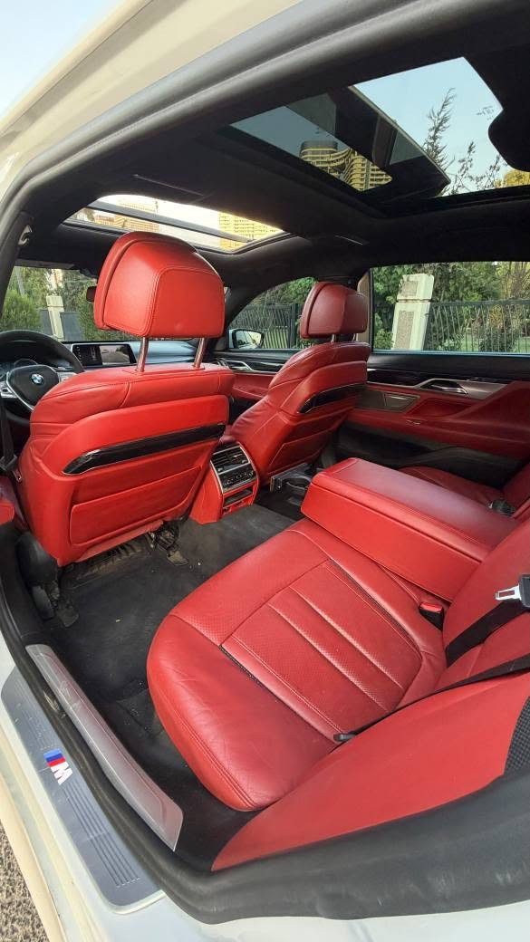 Bmw  740Li  2019 
فوول مواصغات  ناو سور 
هةيكةل كامل 760i 
١٥٠ هةزار رويشتية 
جامرةشي مروري هةية
گير و مةكينة و كارةبايات بةشةرت 
نيو چاملغي پشتي بوياغة 
بي داخلي بي ارباك 
٣ جي PDR ي هةية 
تةحويل بةشةرت  
سعر 250  وةرةقة و مةجال 
***********  كورك و واتساب أربيل, العراق
