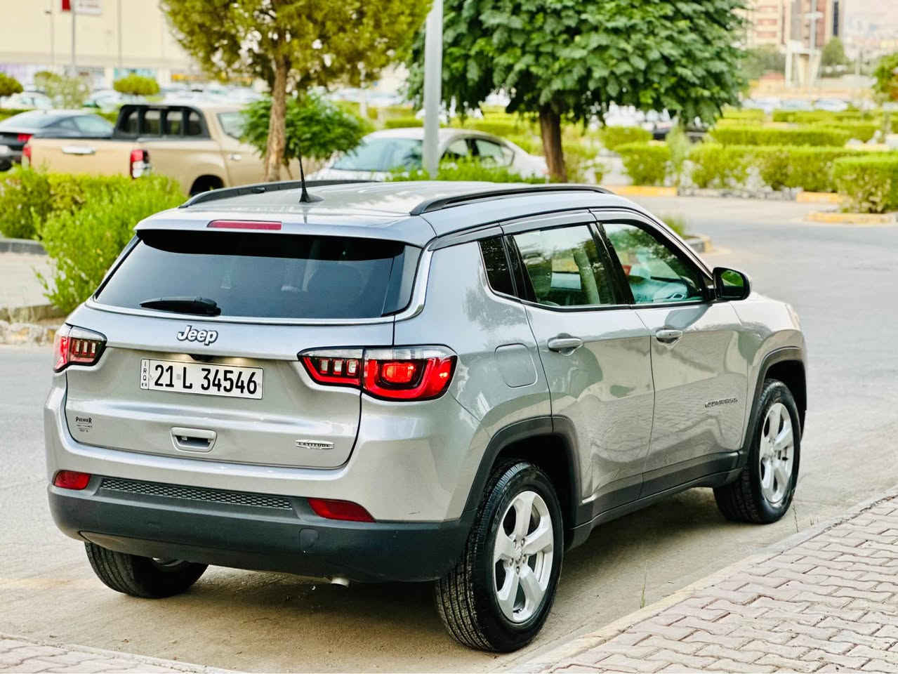 Jeep Compass 2021 - LATITUDE 📦

سەیارەکە مۆدێلی ٢٠٢١ زۆر جایز و لۆک 
مواسەفات : 
بەسمە 
درگا بەسمە 
برێک بەسمە 
ئۆتۆ ستارت ستۆپ 
تراکشن کۆنترۆڵ 
شاشە گەورە 
کامێرا 
بیلاد ناو سپی 
کوشن جلد 
تەحەکوماتی کامل سەر سوکان 
گێڕ ئۆتۆماتیک و عادی 
زۆر مواسەفاتی تر 

سەیارەکە دەعمی زۆر خەفیفە 
بۆنید و چەمەلەغی پێشەوەی لای سەکن بۆیاخە بە هیچ شێوەیەک ناوی نەگرتووە و ئیرباگ سیستەمە 
سەیارەکە چوار تایەی لۆکی لە ژێرایە 
مەکینە و گێڕی نەکراوەتەوە و لۆکە و بە شەرتی هەموو شتێک سەرف و خەلەل و بوخاریش بە شەرت تەنانەت گڵۆپی مەکینەش ئیش ناکات . 
تەبرید و کارەباییات هەمووی بە شەرت 

سعری خوار هەموو بازاڕ و زۆر مناسب 

سعر : 119$ و معامەلەیەکی زۆر کەم 

📞 *********** السليمانية, العراق
