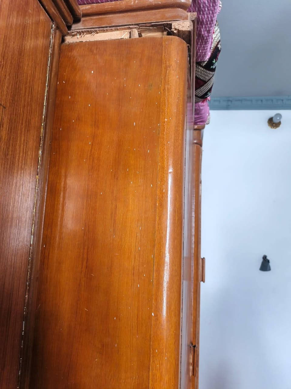 السلام عليكم كنتور بي ضرر شويه + زاويه وياء للبيع مكاني نجف الاشرف الكوفه خلف جامع ال شبل الرقم او مراسلات الصفحه ***********

