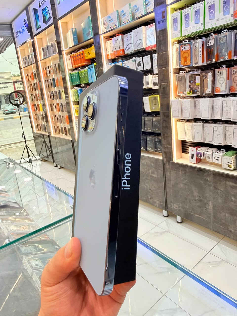 آيفون 13 برو ماكس • ١٢٨ • بطارية ٨١