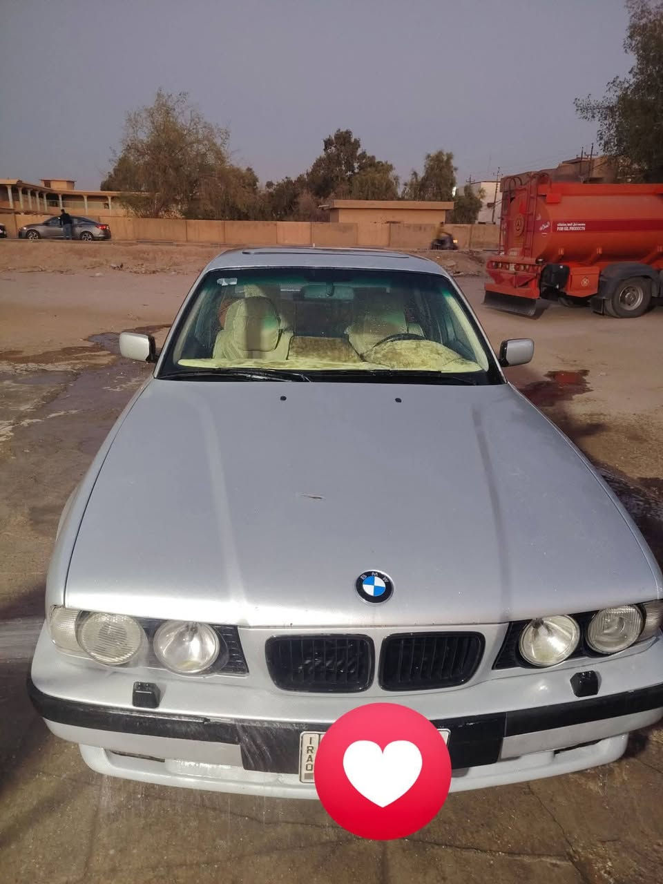 السلام عليكم 
للبيع بي ام 525
مسكر اصل  
 مكينه عدله 
كير اوتماتيك 
رقم بغداد مشروع وطني 
محرك نضيف صافي 
كير مبدل حاوية تبريد ثلج 
السياره بيه جراد
السعر ٥٨ وبيه مجال
الرقم ***********
مكان سيارة كربلاء
