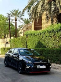 كيا فورتي 2019 وارد امريكي  حادثها طخه بالبنيد وجاملغ  بدون دواخل بدون...